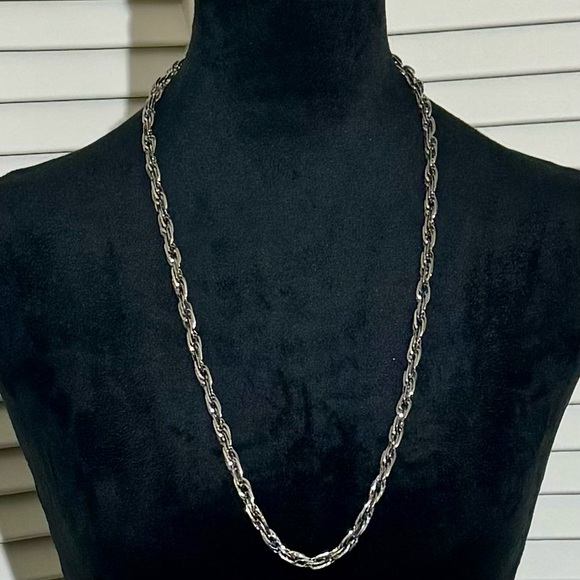 Women’s Shiny Silver Chain Necklace - Mid-Length - Mix & Match Wear Anywhere - Picture 3 of 8